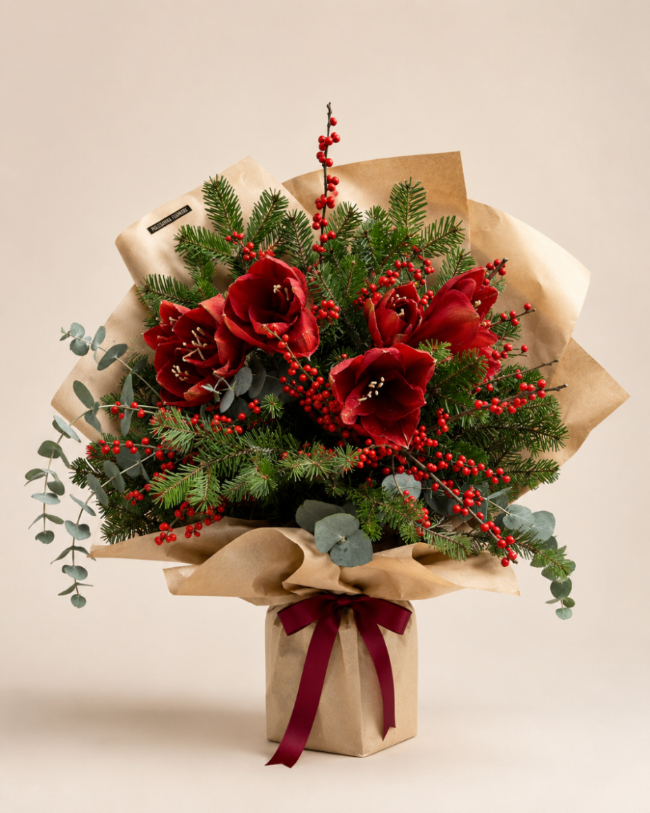 Premium İlex Ve Amaryllis Buketi