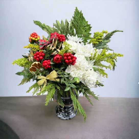 Seramik Vazoda Kokina Ve Mevsim Çiçekleri