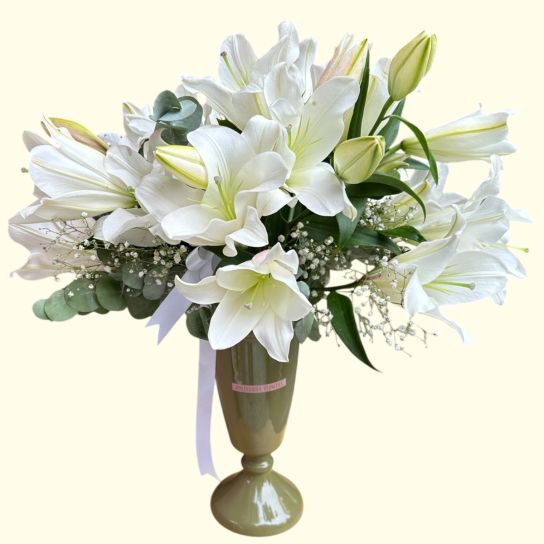 Vazoda Beyaz Lilyum