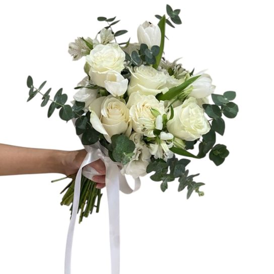 Beyaz Lale Ve Güller Gelin Buketi