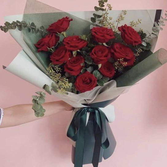 11 adet ithal kırmızı gül buketi